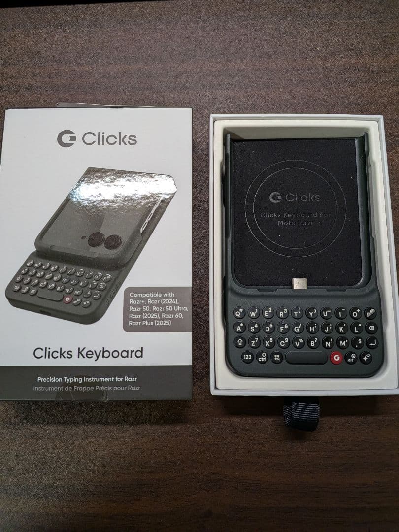 スマホアクセサリー Clicks Keyboard for Razr (2024)