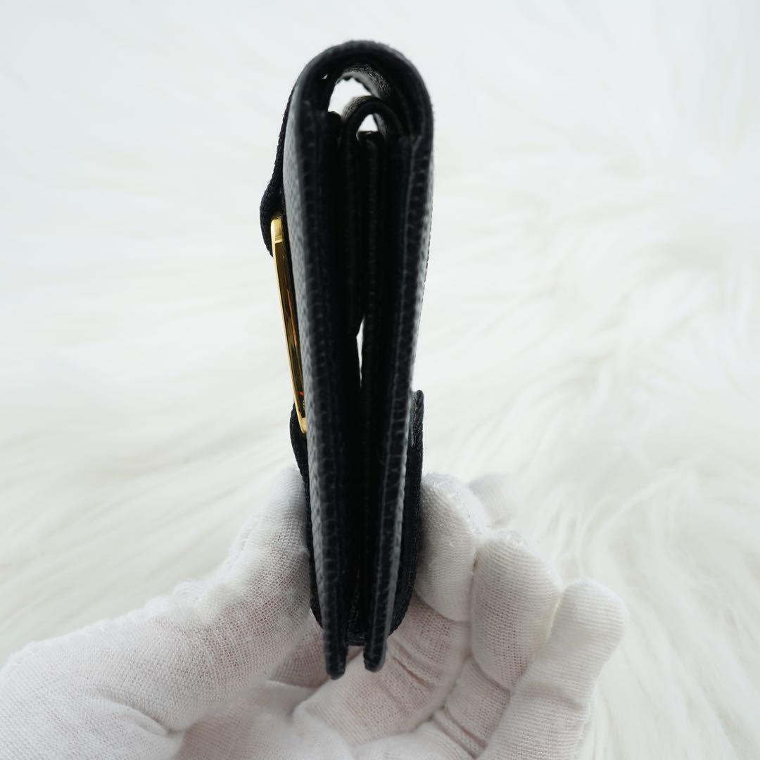 新品同様/未使用級 Salvatore Ferragamo 折り財布　ヴァラ