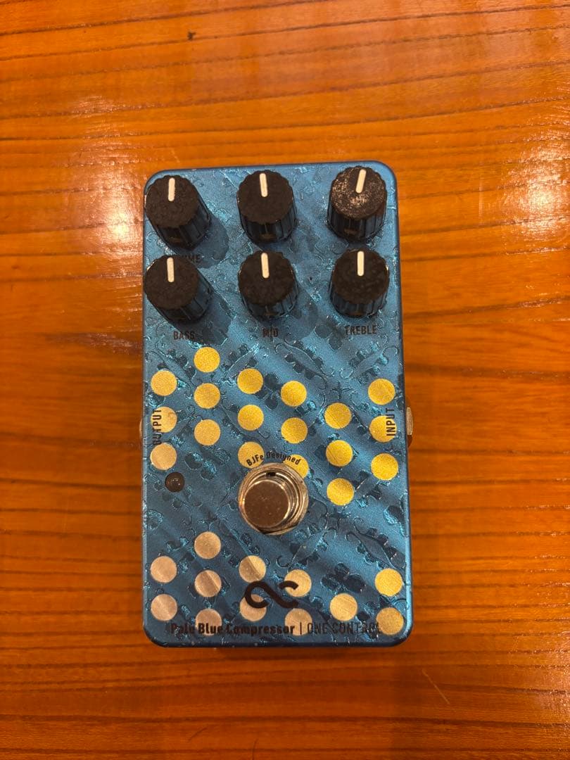 ギター One Control Pale Blue Compressor