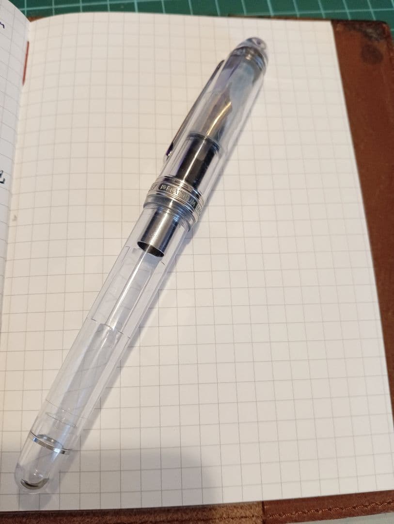 プラチナ万年筆　3776 センチュリー忍野　F（首軸が黒）