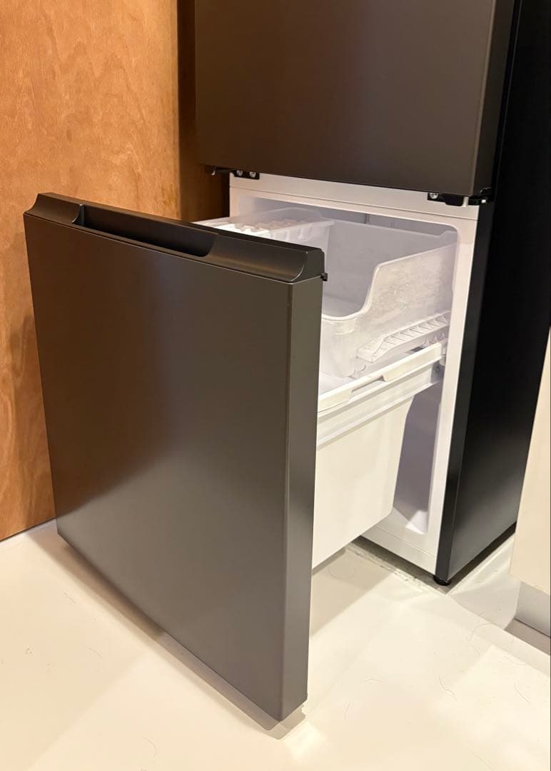 【75%off】 SHARP冷蔵庫マットダークグレーどっちもドア152L・単身