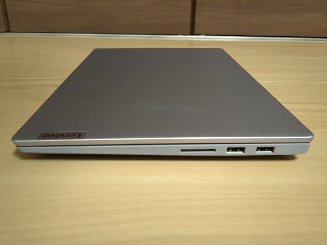 IdeaPad 5 Ryzen5・8GBメモリ・256GBSSD 14ARE05