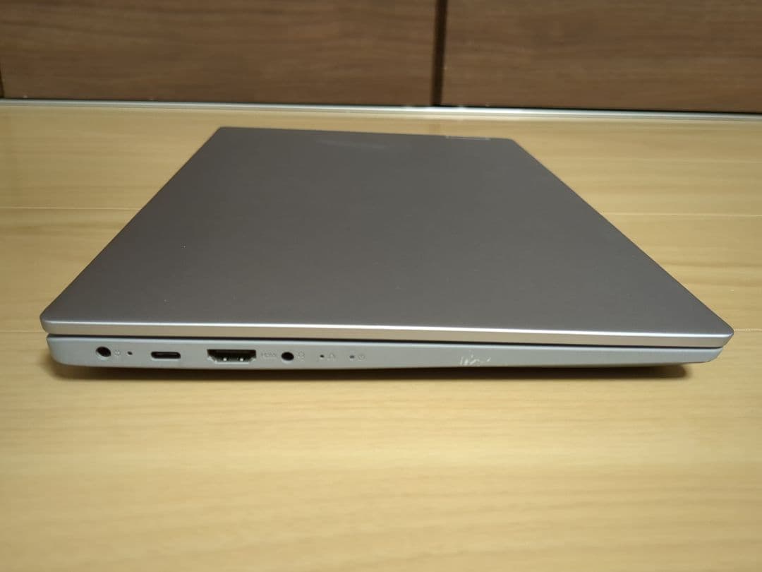 IdeaPad 5 Ryzen5・8GBメモリ・256GBSSD 14ARE05