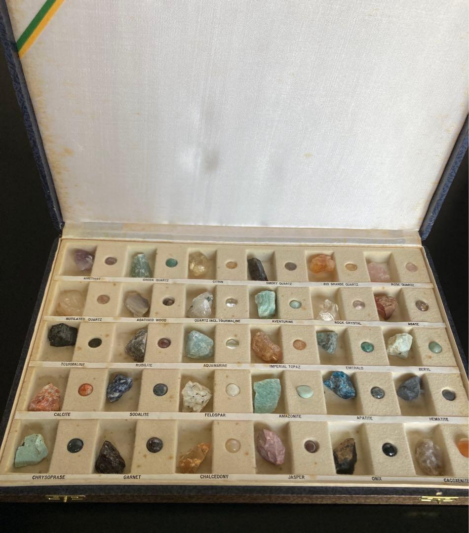 世界の鉱石コレクション30種類セット　レア品！アメジスト、ローズクオーツ等