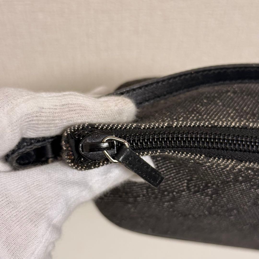 GUCCI グッチ アクセサリーポーチ