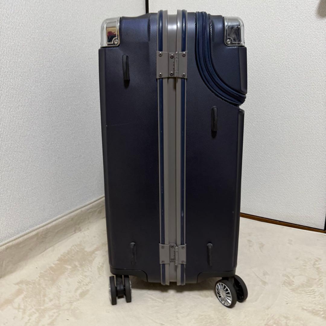 トラベリスト　ピエドラ　100L ネイビー系