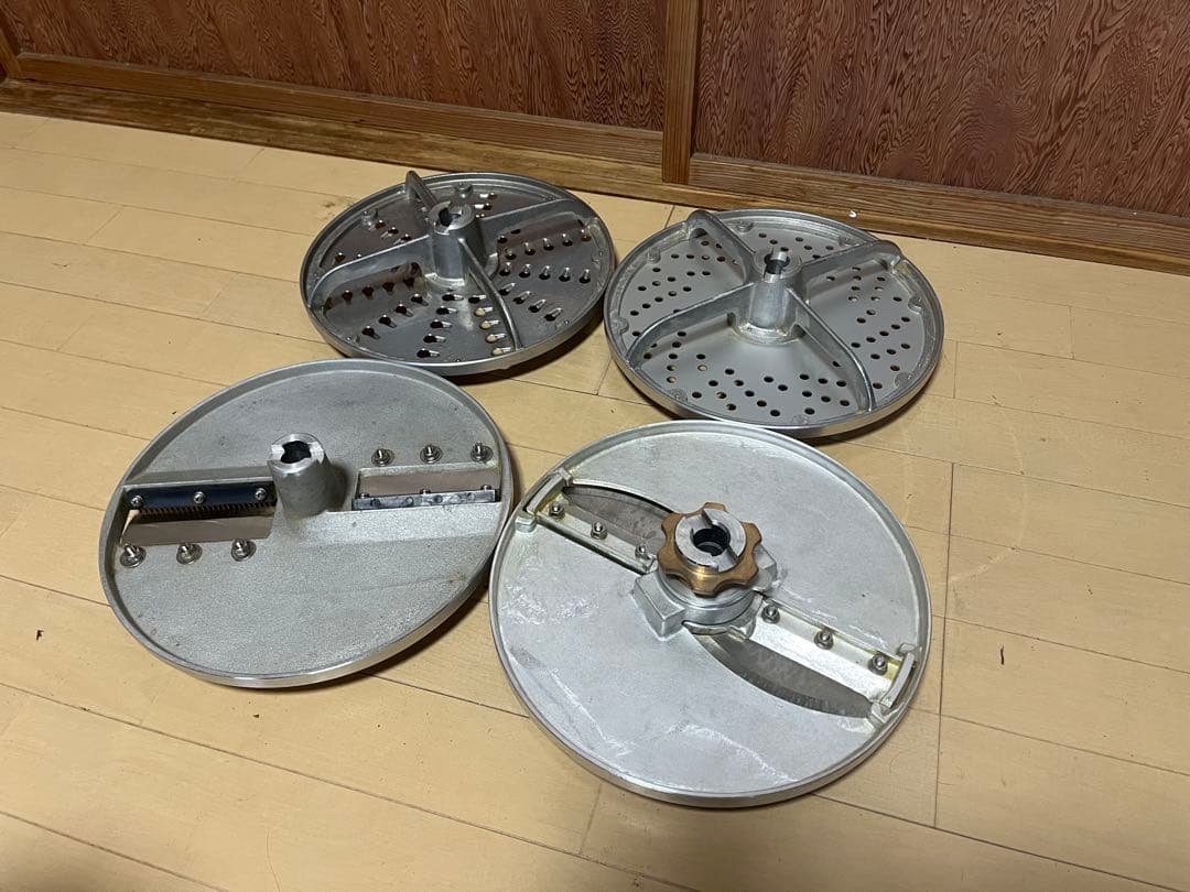 大道　オオミチ　業務用野菜スライサーOMV-300D 100v 4種刃付き動作品