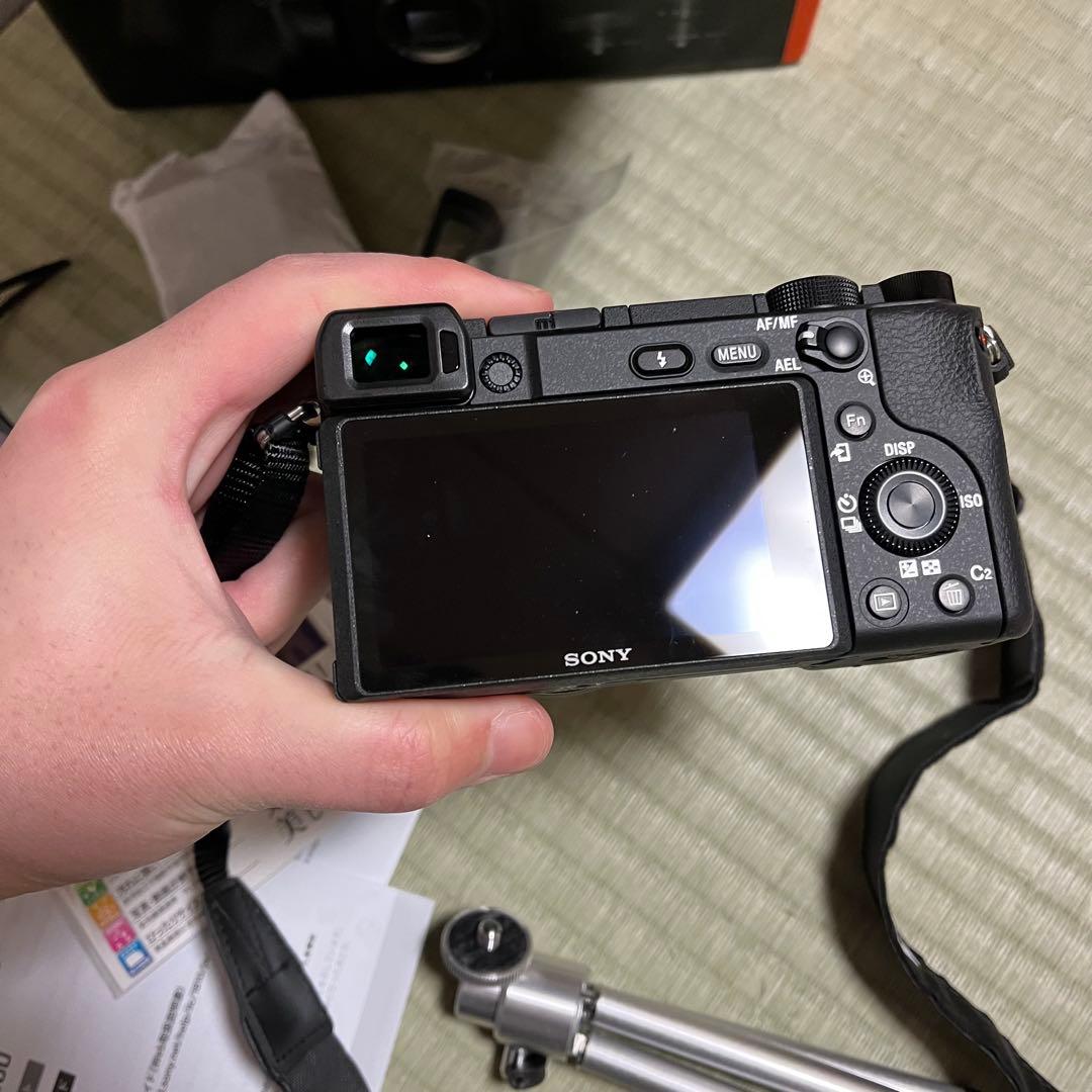 SONY α6400D ミラーレスカメラ 16-50mmレンズ付き