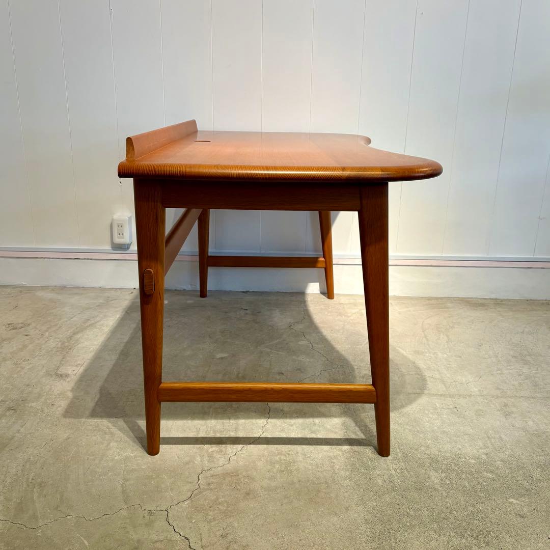 キツツキ　クレセントシリーズ　デスク