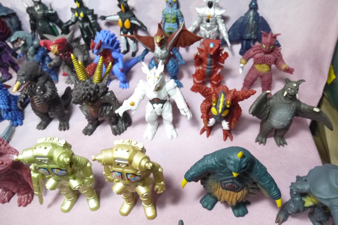 ウルトラ怪獣シリーズ500　怪獣ソフビ　65体