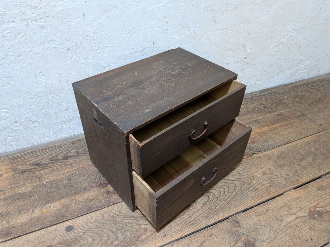 1116　アンティーク　杉の小引き出し　小箪笥　収納棚　ケース　古家具　レトロ