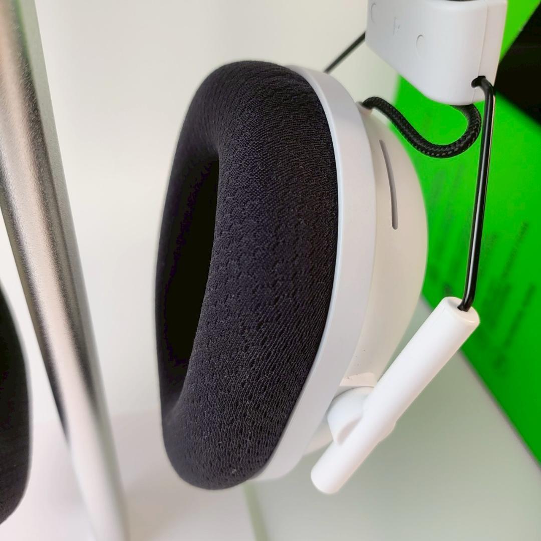 Razer BLACKSHARK V2 PRO ホワイトエディション