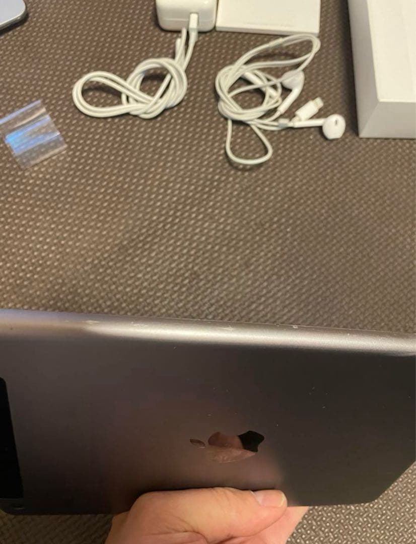 中古iPad mini2 docomo WiFi+Cell 128GB