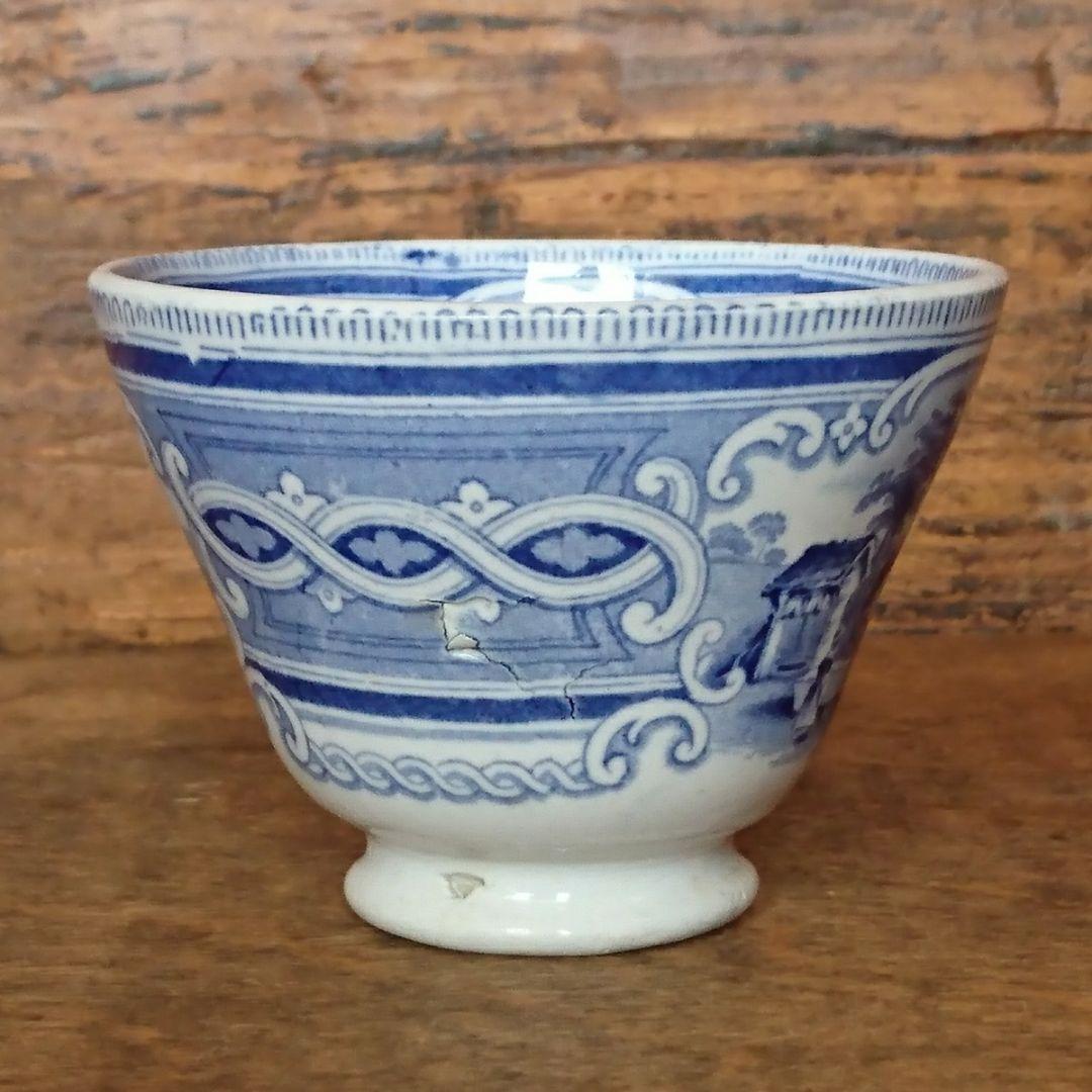 イギリスアンティーク カップ＆ソーサー ブルー＆ホワイト 1830年