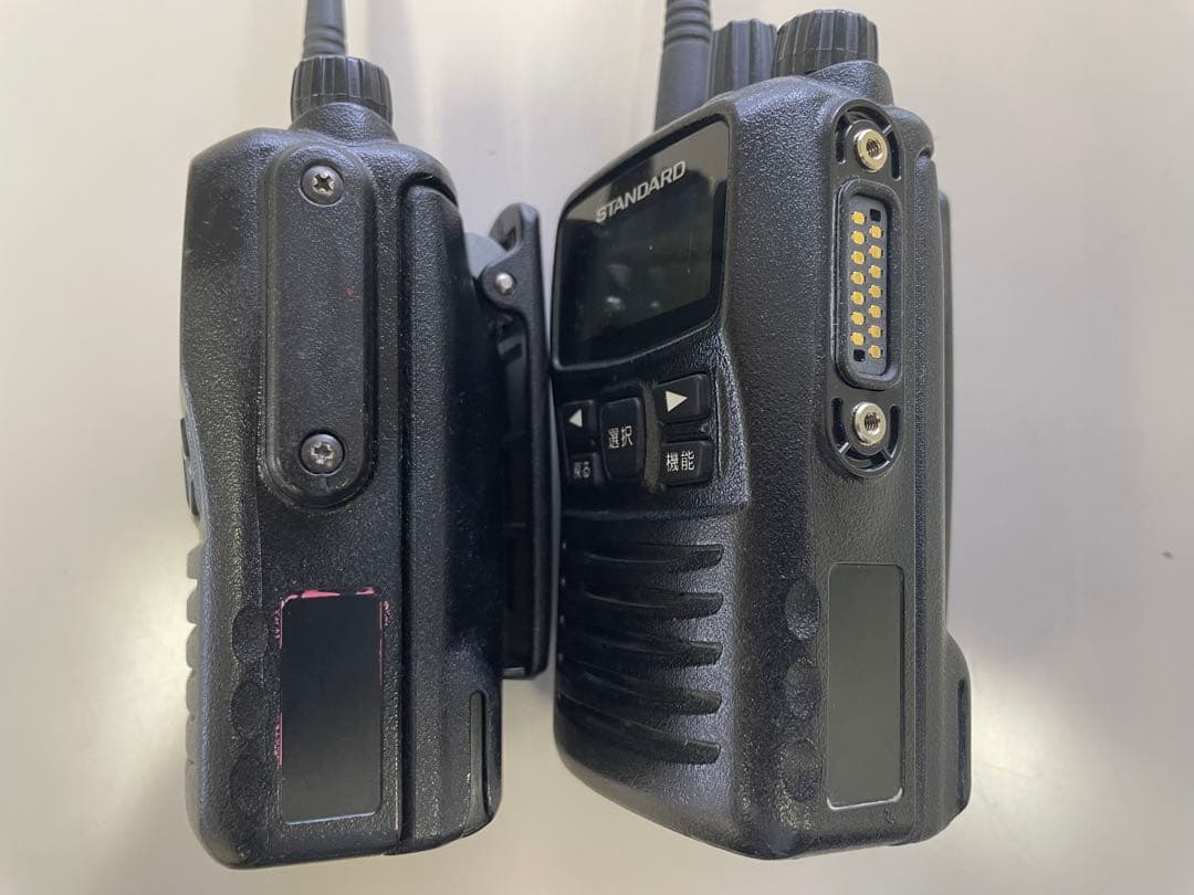 S*r様 スタンダード製デジタルハンディ無線機 VXD450U 2台 充電器付き