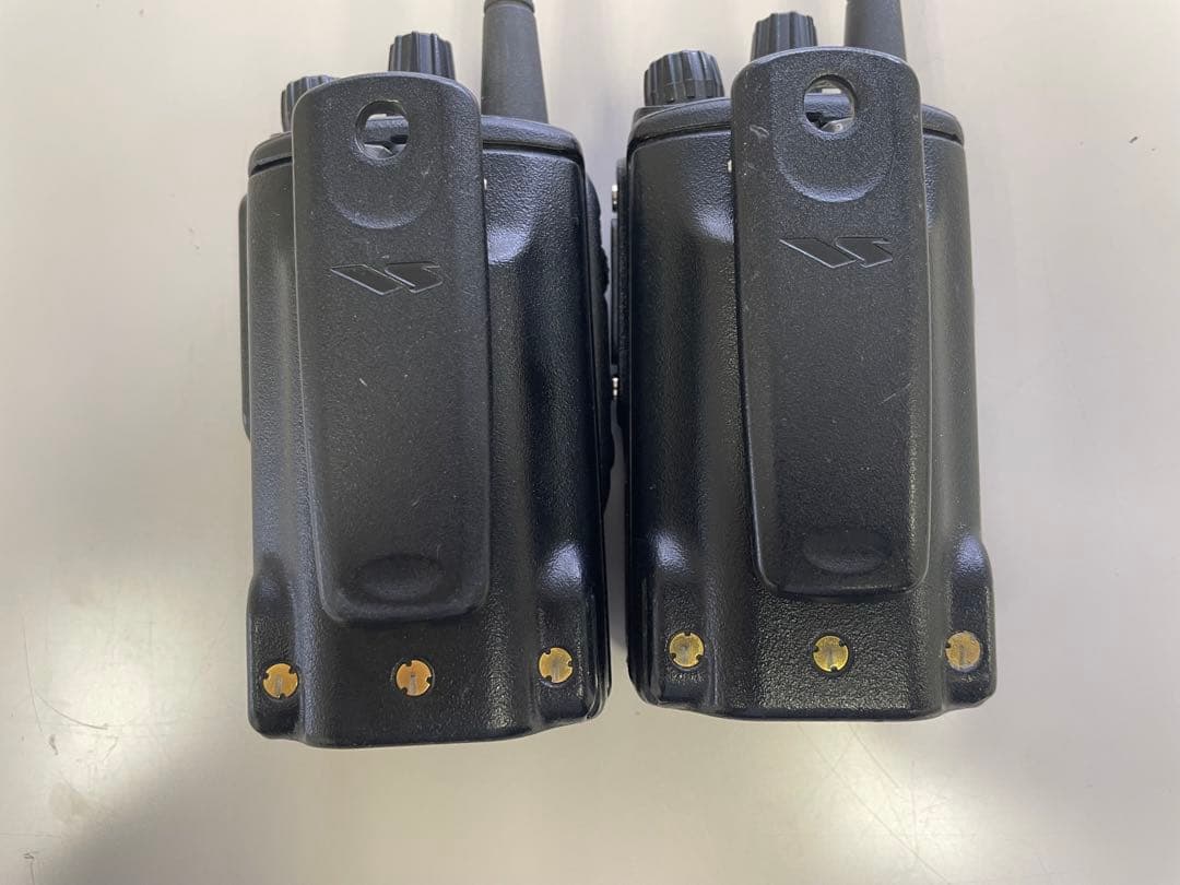 S*r様 スタンダード製デジタルハンディ無線機 VXD450U 2台 充電器付き