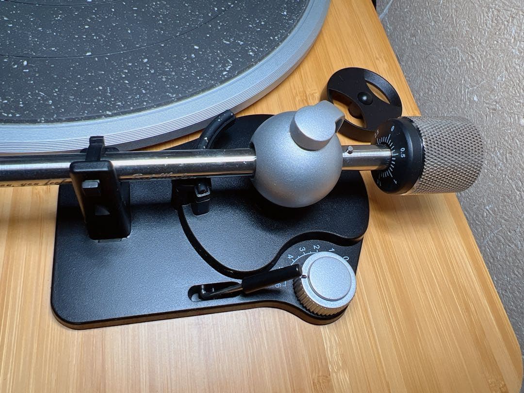 House of Marley ワイヤレスターンテーブル EM-JT002