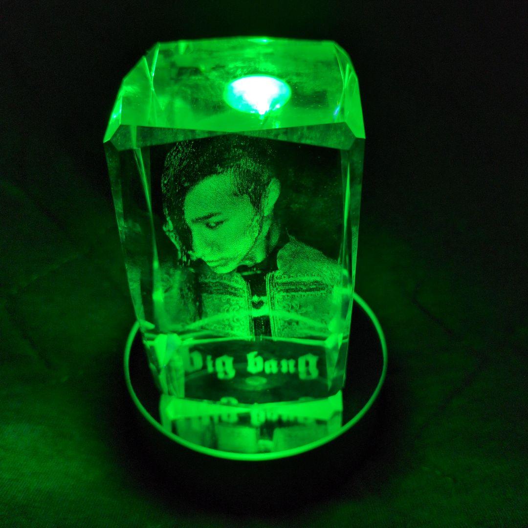 激レア　BIGBANGLEDクリスタル置物　G-DRAGON　T.O.P セット