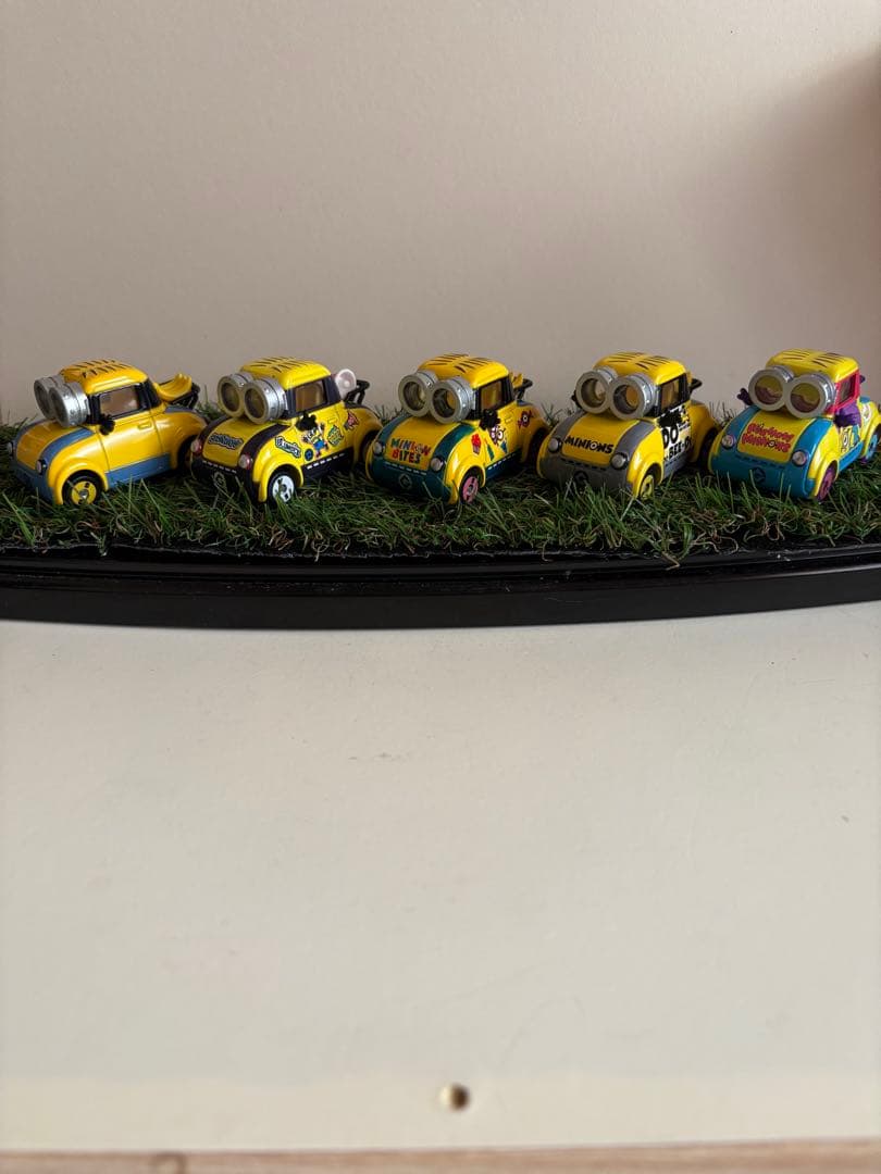 ミニオン トミカ5台セット