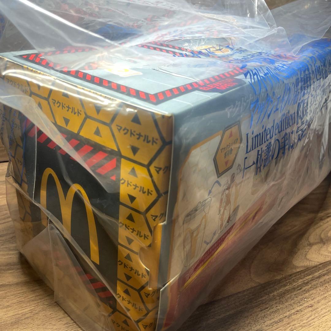 【未使用】マクドナルド 福袋2025＋エヴァンゲリオン フィギュア