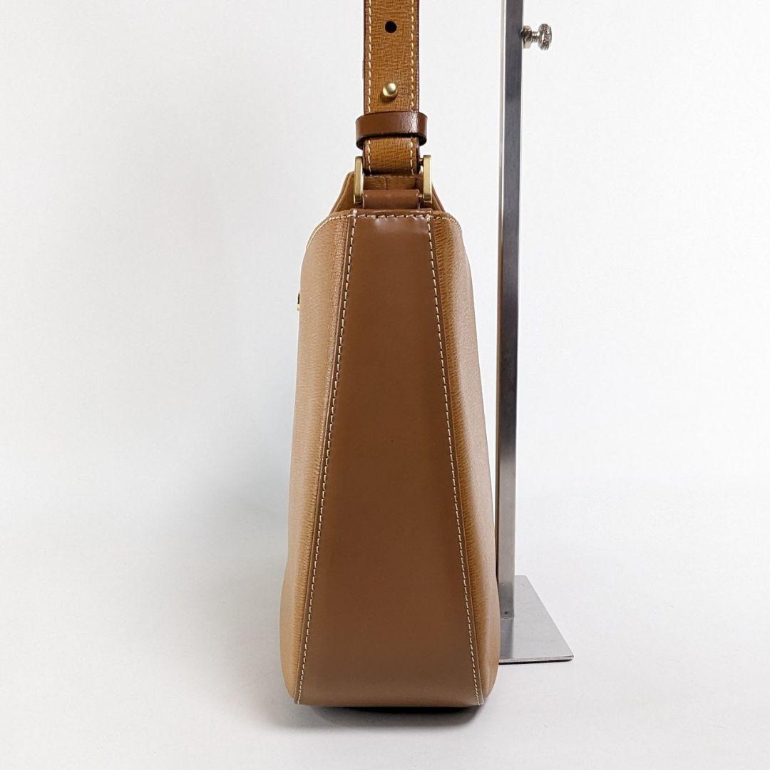 美品　バーバリー　ワンショルダーバッグ　ノバチェック　サフィアーノレザー　肩掛け