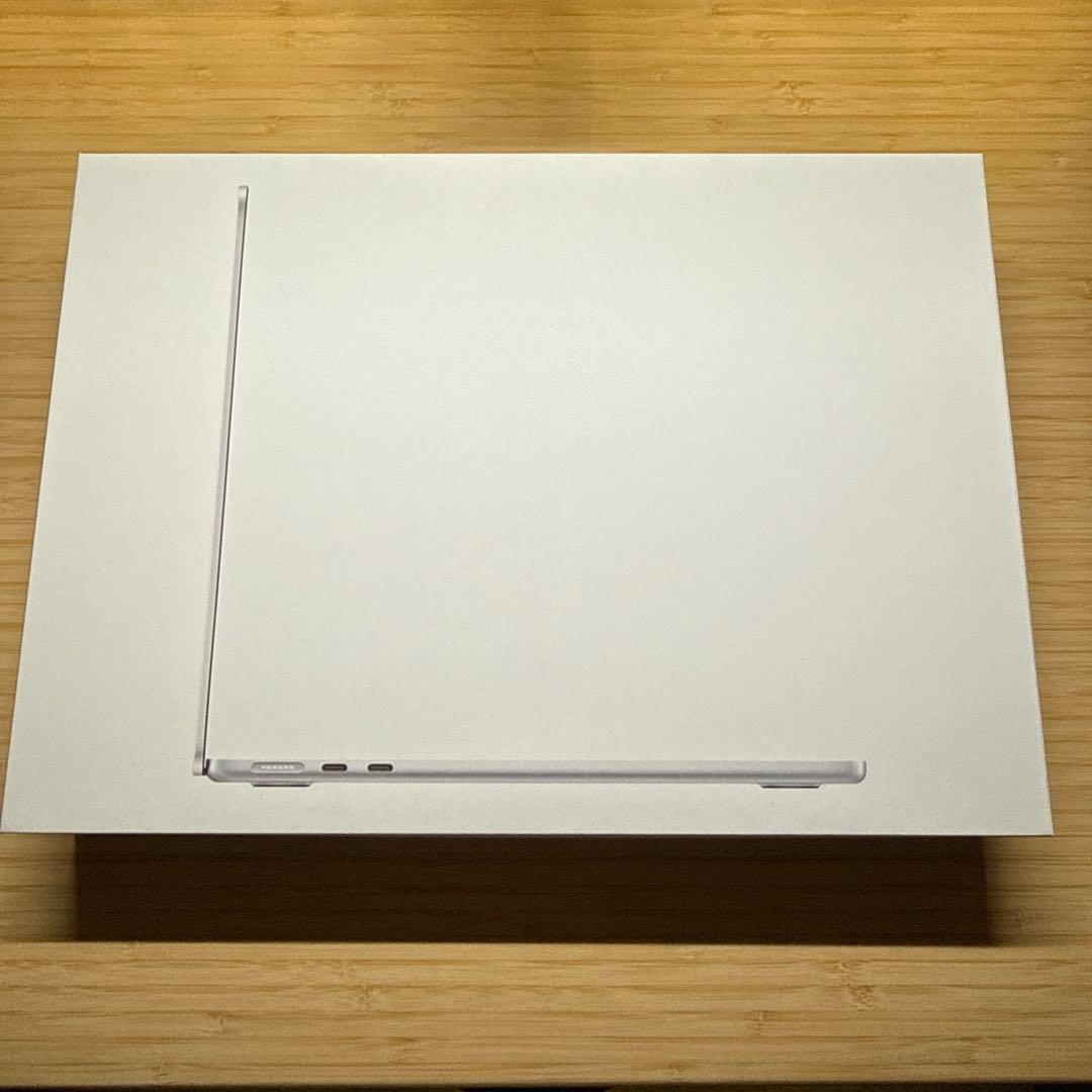 Apple MacBook Air M2シルバー 本体 SSD256GB