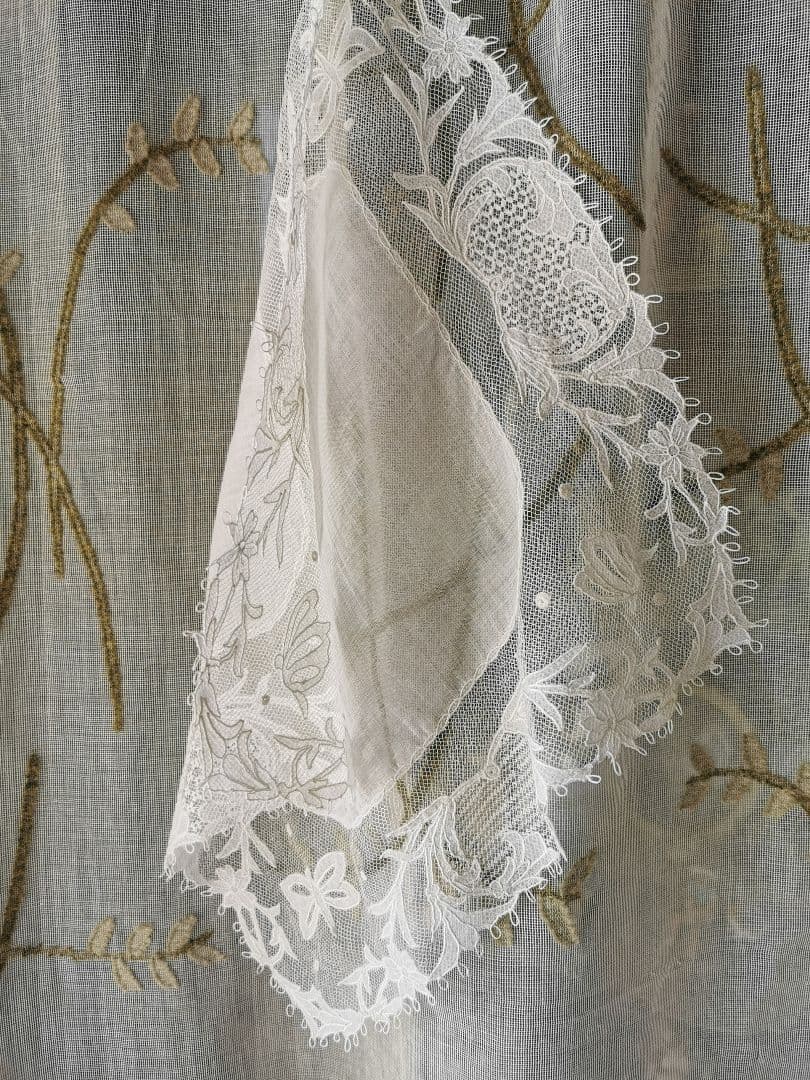 アンティーク キャリックマクロスレース バタフライと花 チュール ハンカチクロス