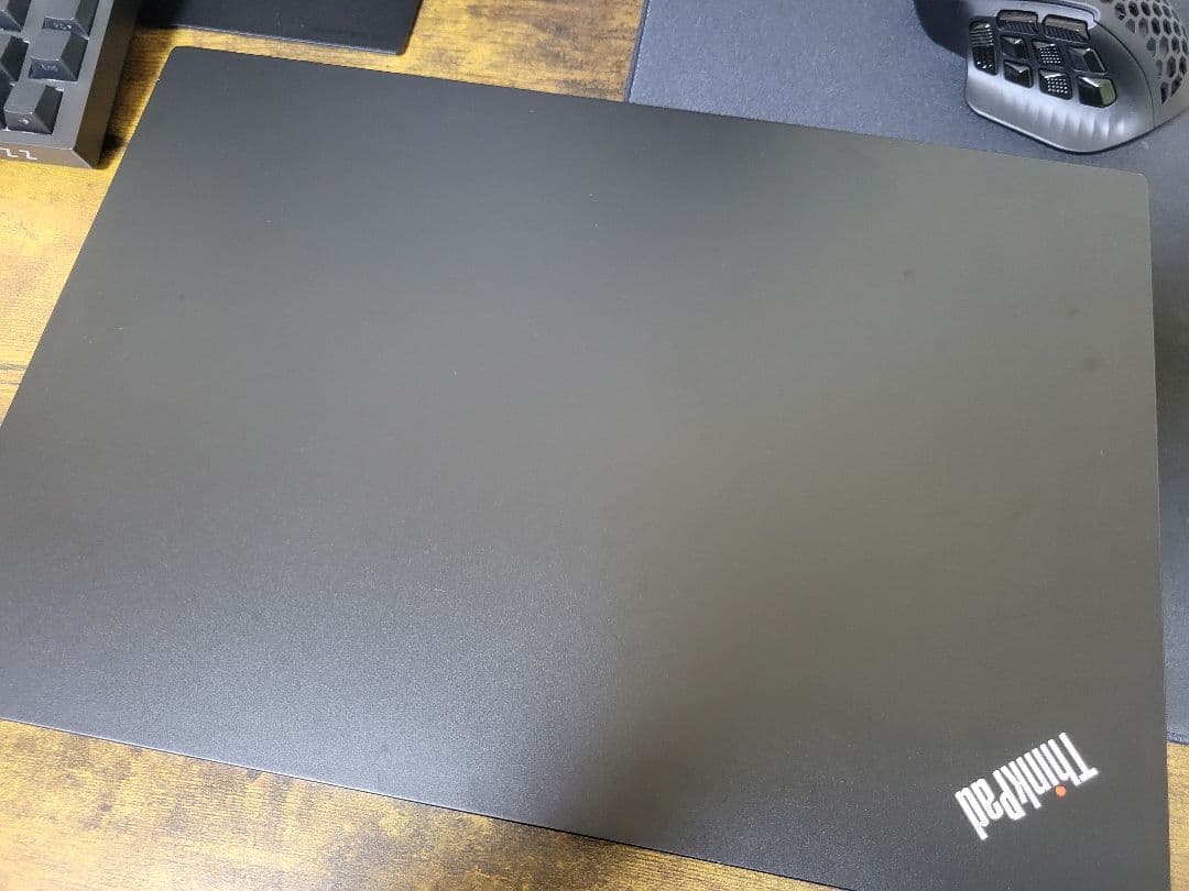 Lenovo ThinkPad E585 15.6インチ