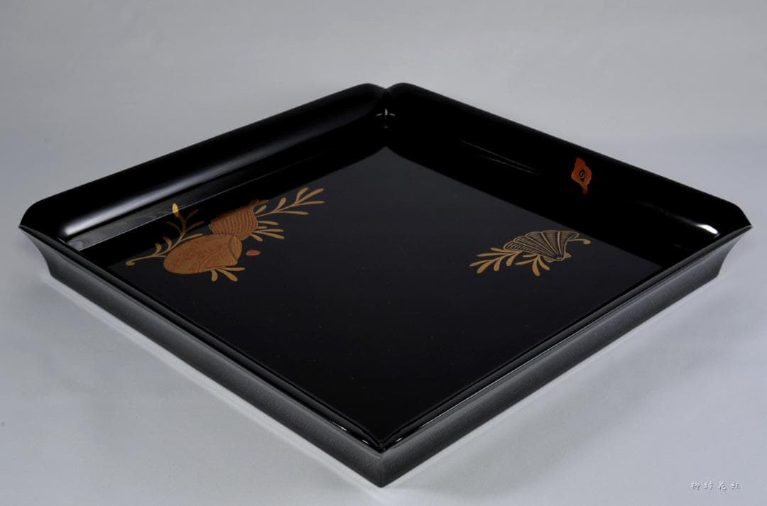 【Tatsu Kazuki】茶平一斎 海松貝蒔絵 四方盆 共箱