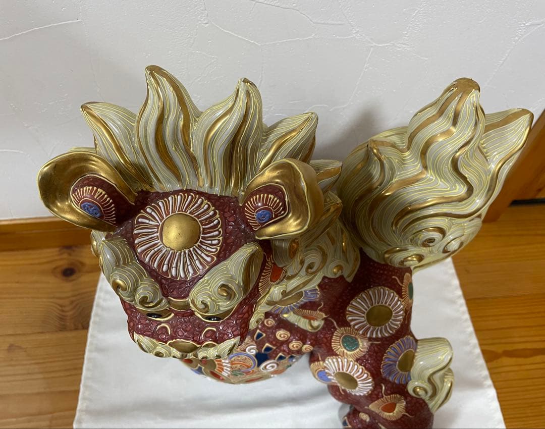 陶器製獅子の置物　エコメルカリ便、お願い致します