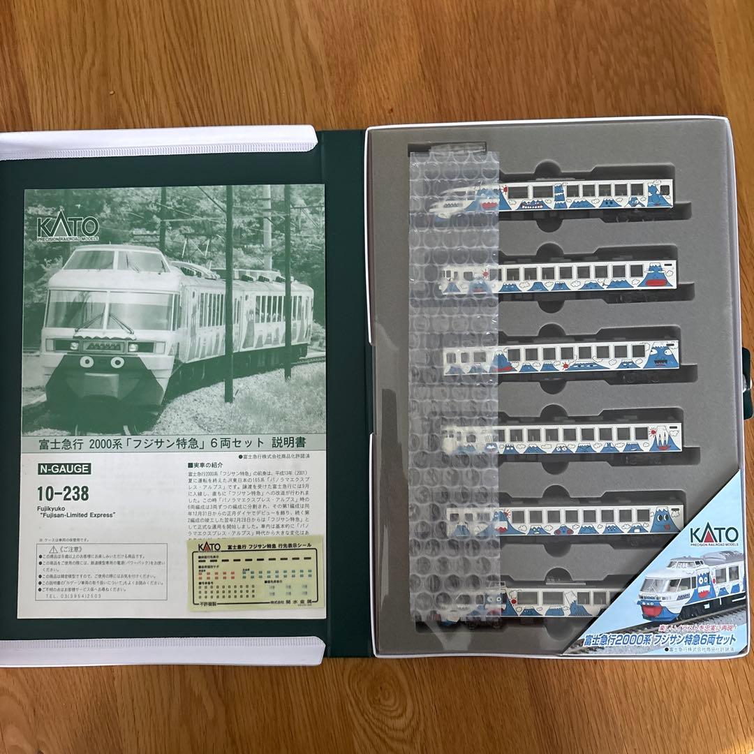 【新同】KATO 10-238 富士急行2000系「フジサン特急」6両セット②