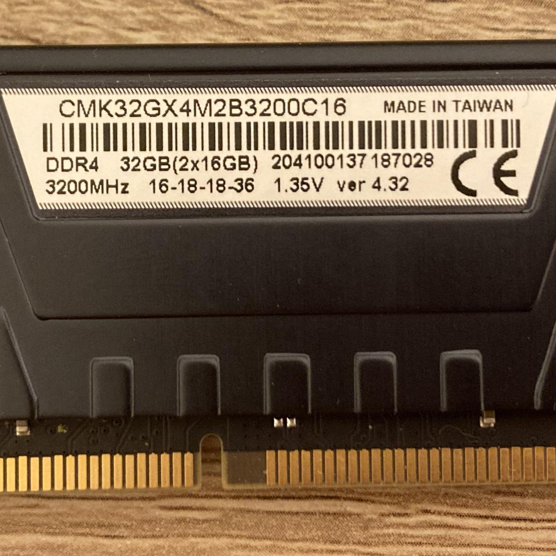 【動作保証付き】Corsair　DDR4-3200　32GB（16GB×2枚）