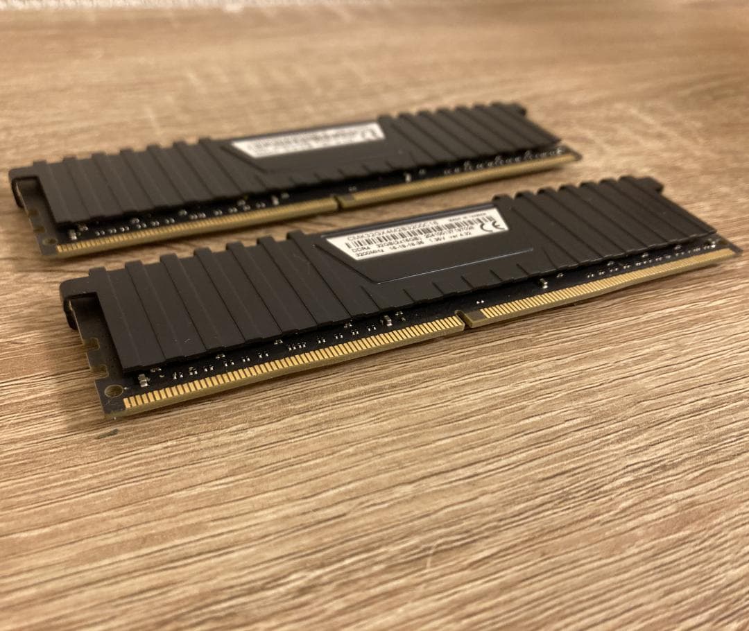 【動作保証付き】Corsair　DDR4-3200　32GB（16GB×2枚）