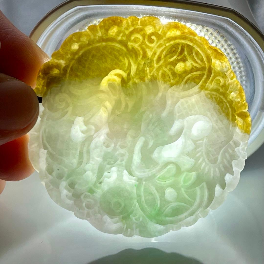 鑑別付 本翡翠 硬玉 A 龍神 招財 彫刻 ペンダント 15.5g 翡翠 一点物