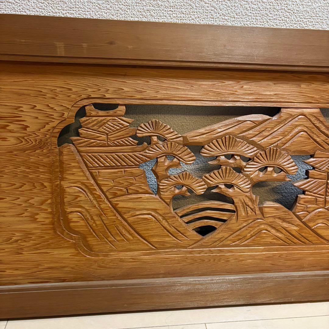 欄間　芸術　木製彫刻アートパネル　松の木　城