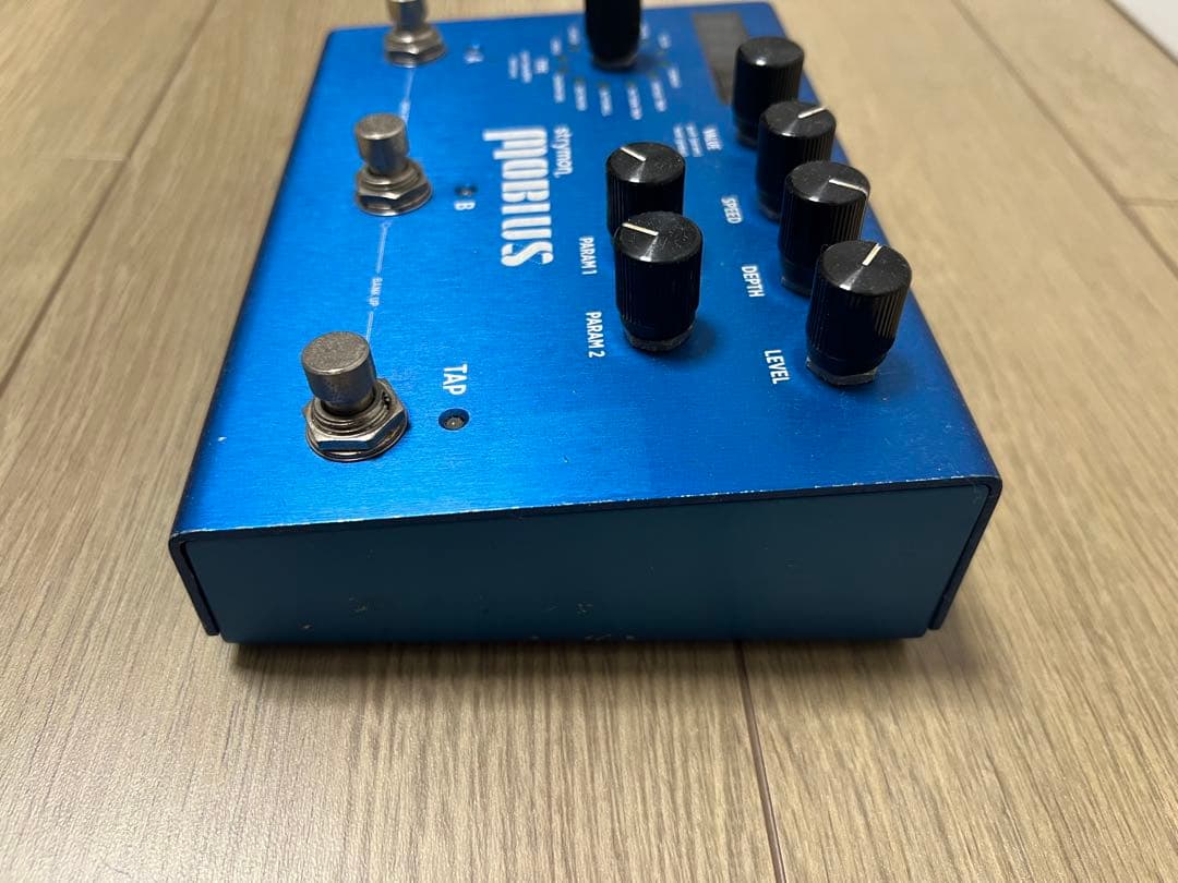 Strymon Mobius ストライモン ギター ベース マルチエフェクター