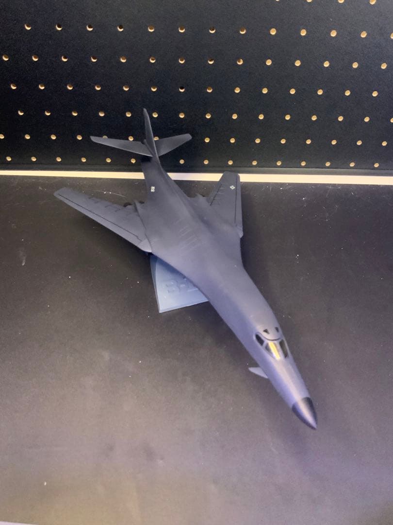 1/144スケールB1bランサー完成品