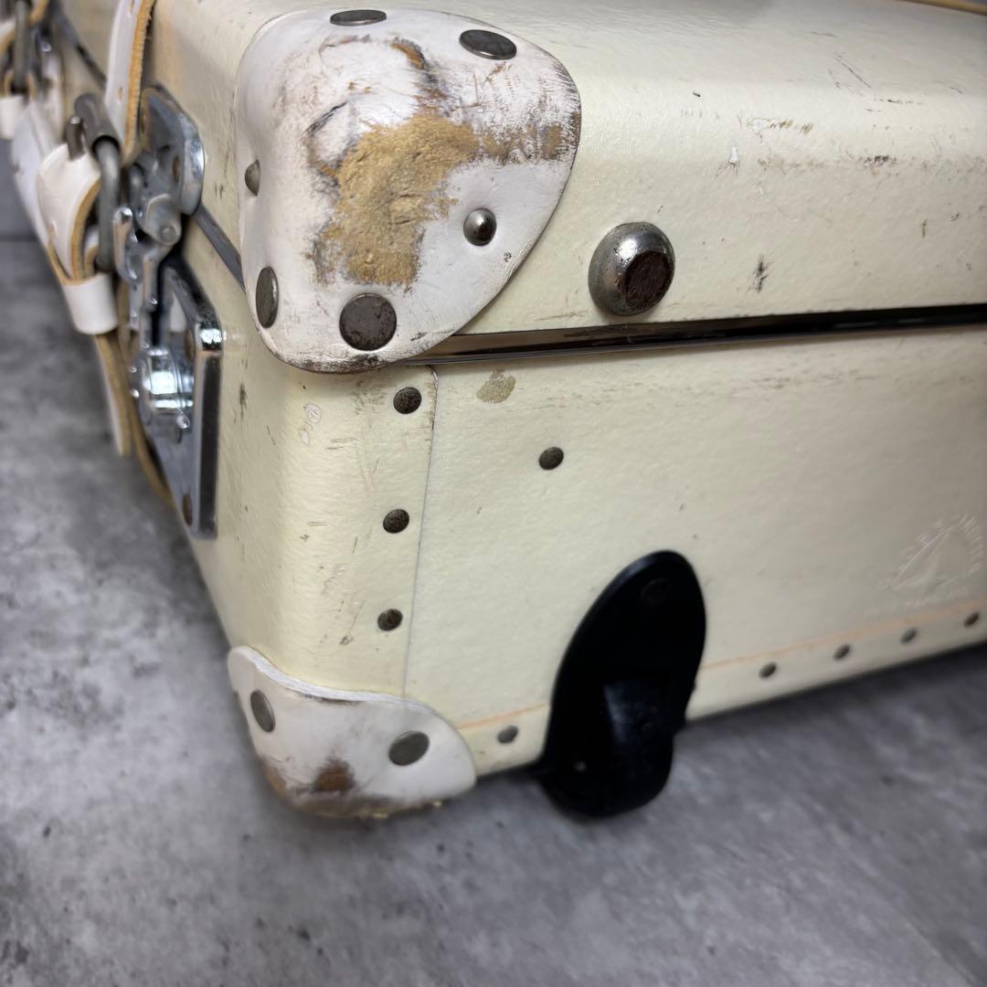 限定モデル GLOBE TROTTER WHITE STAR キャリーケース