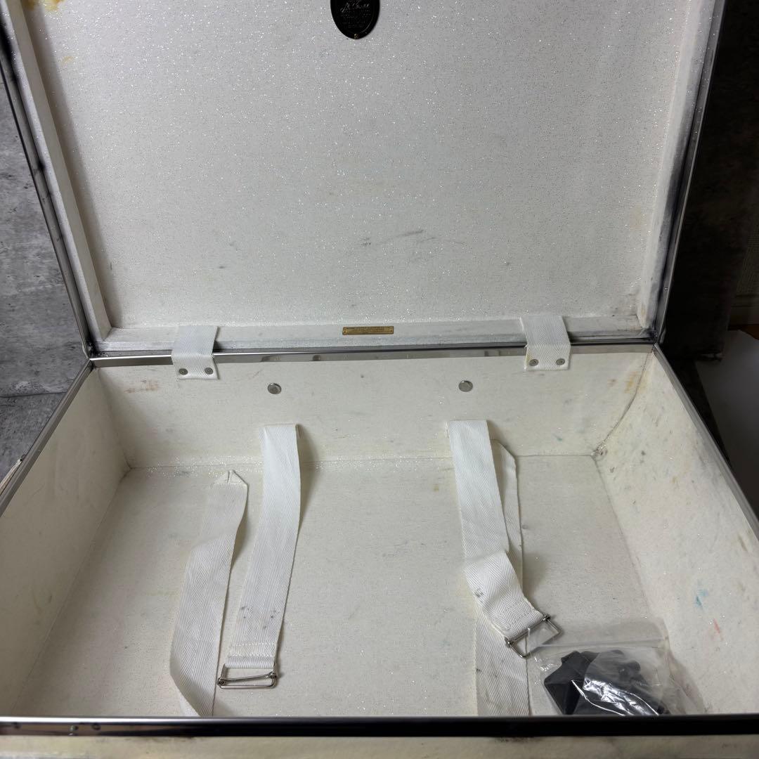 限定モデル GLOBE TROTTER WHITE STAR キャリーケース