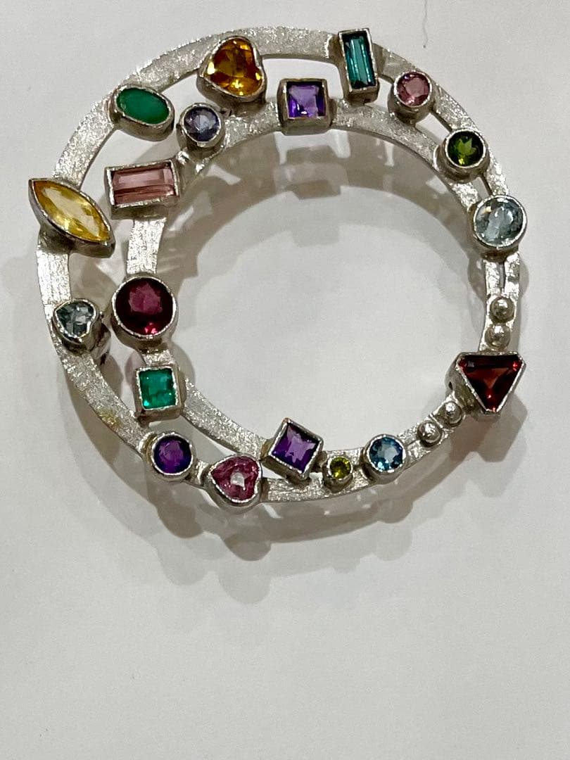 1回のみお値下げ❣️1石ずつネットで買ってベトナムにオーダーのK14WGブローチ