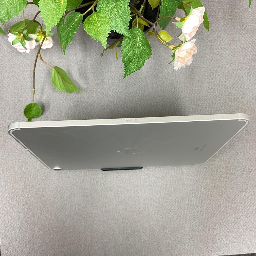 新品同様 iPad(第10世代) 64GB Wi-Fi + Cellular