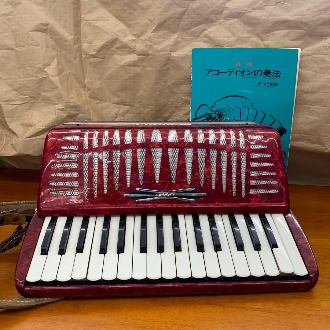 ★ YAMAHA アコーディオン 型番不明 32鍵盤 赤 動作確認済み