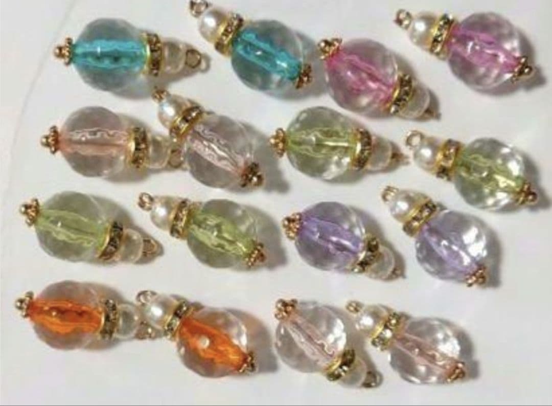 いとうゆ様　おまとめ５点　ハンドメイド　コネクターチャーム