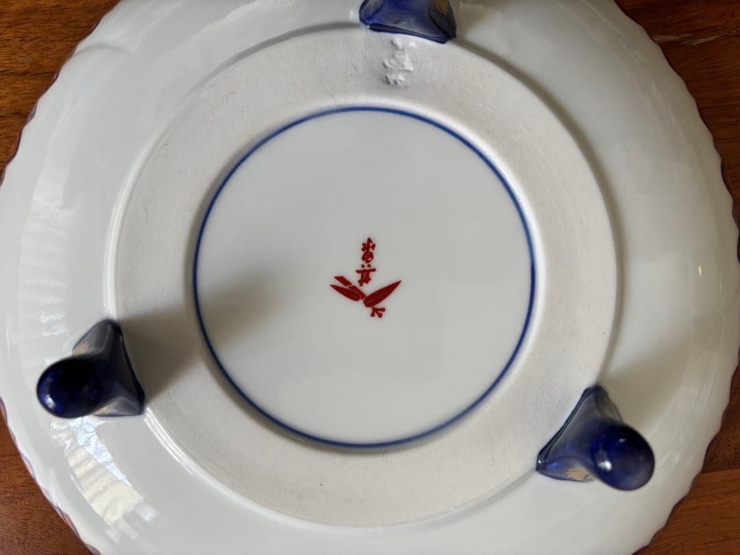 其泉作　極錦金彩鳳凰文　三足 盛皿　（共箱付き）