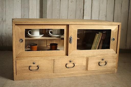 古いガラス戸棚×木製小引き出し3杯　食器棚　タンス　収納　古家具　古民家