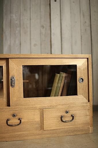 古いガラス戸棚×木製小引き出し3杯　食器棚　タンス　収納　古家具　古民家