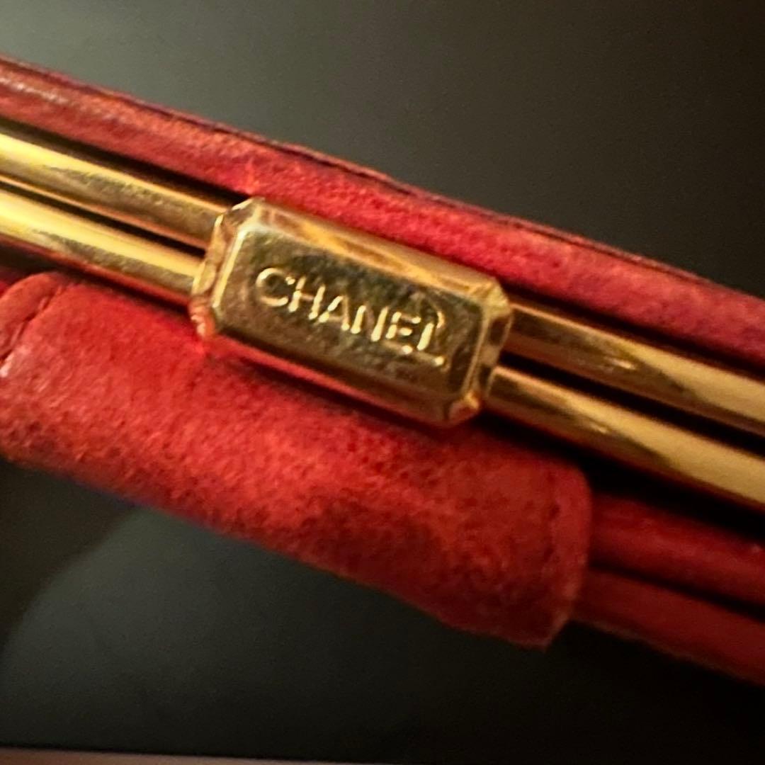 CHANEL 二つ折り財布 赤
