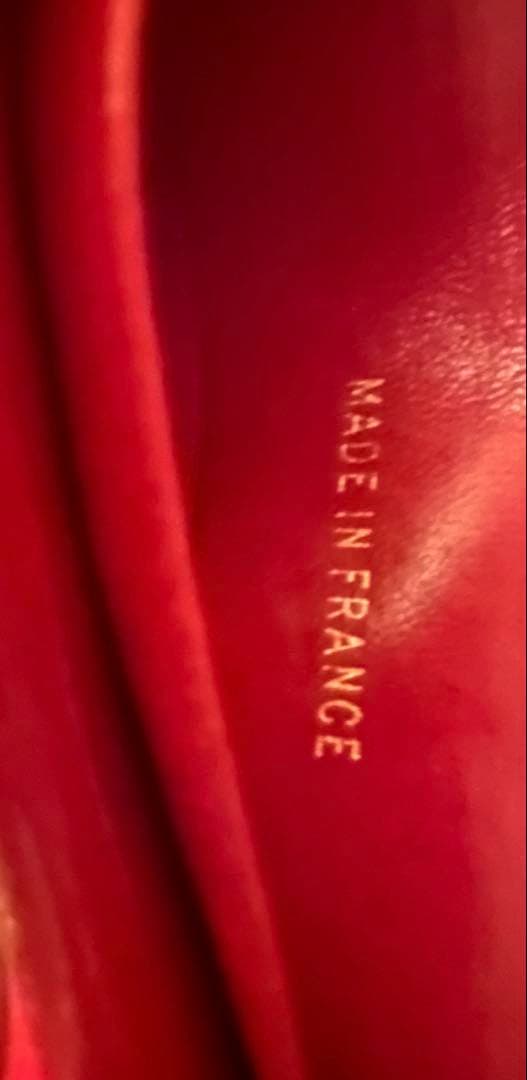 CHANEL 二つ折り財布 赤