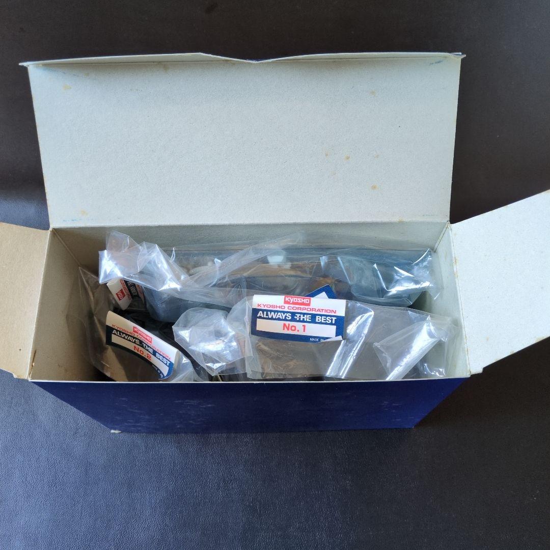 京商ウイリアムズルノーFW14 1/8ラジコン　新品