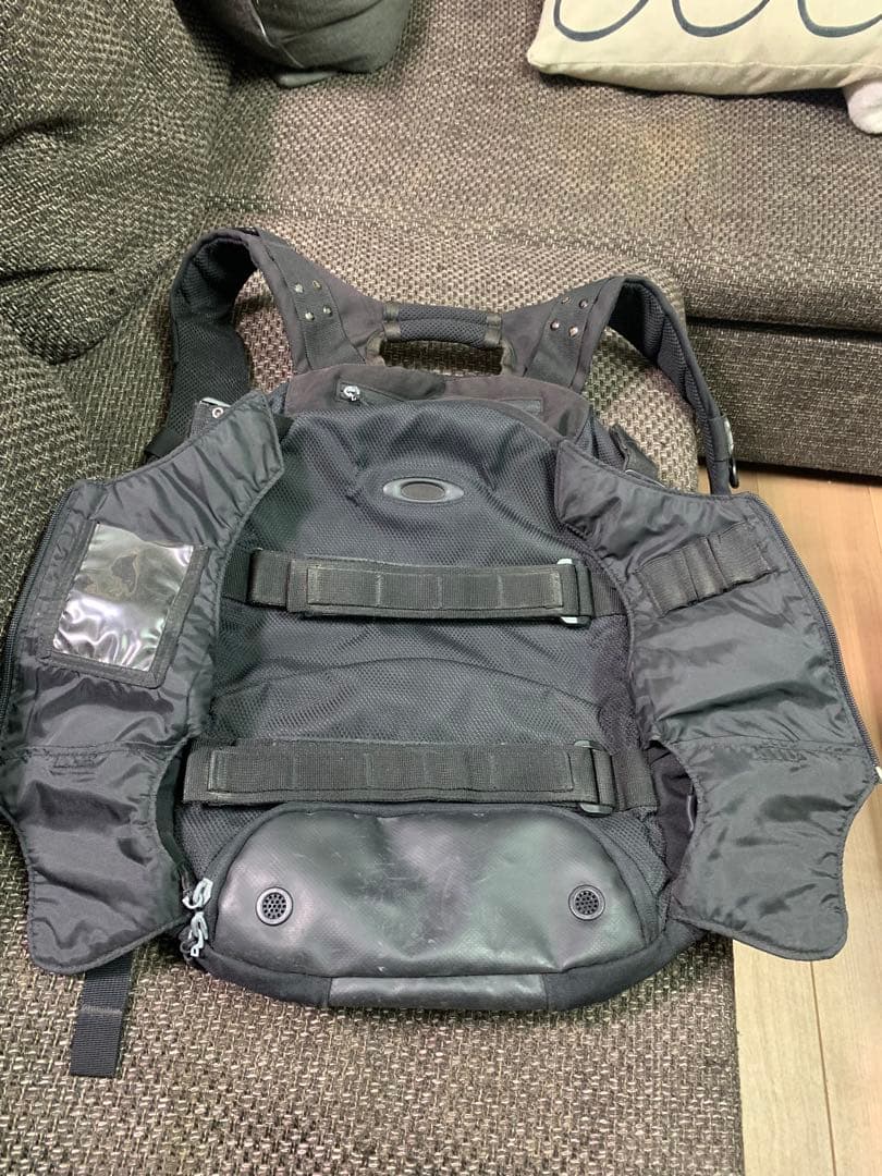 レア　Oakley ブラック リュック